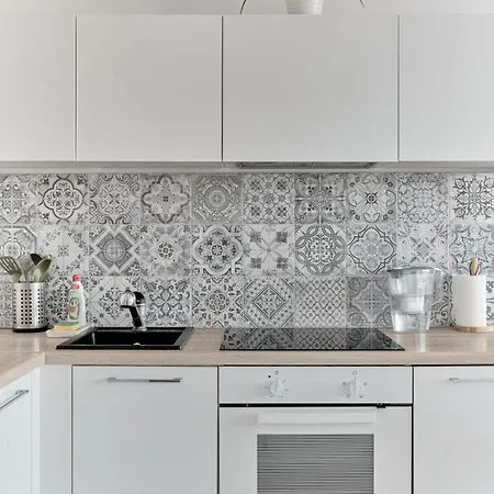 Sunny City-center - Zielna Street Appartement Warschau